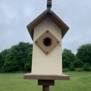 Hammer Roof Birdhouse